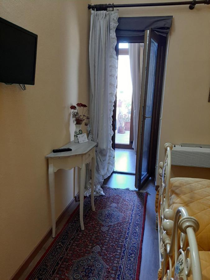 Bed & Breakfast La Casa Antica Макомер Экстерьер фото
