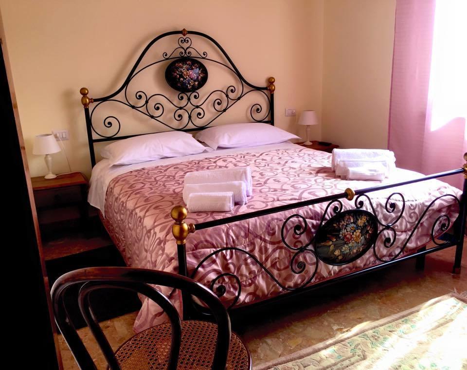 Bed & Breakfast La Casa Antica Макомер Номер фото